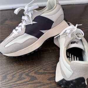 New Balance 327 White and Black Sneakers